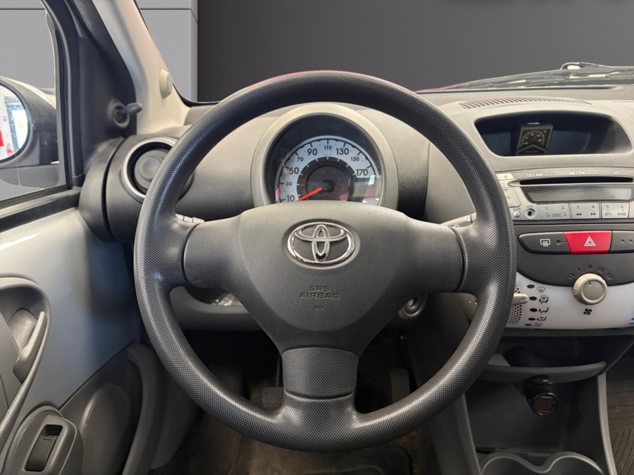 TOYOTA d'occasion AYGO Toyota Aygo 5 Portes 1.0 VVTi 12V 68 cv de