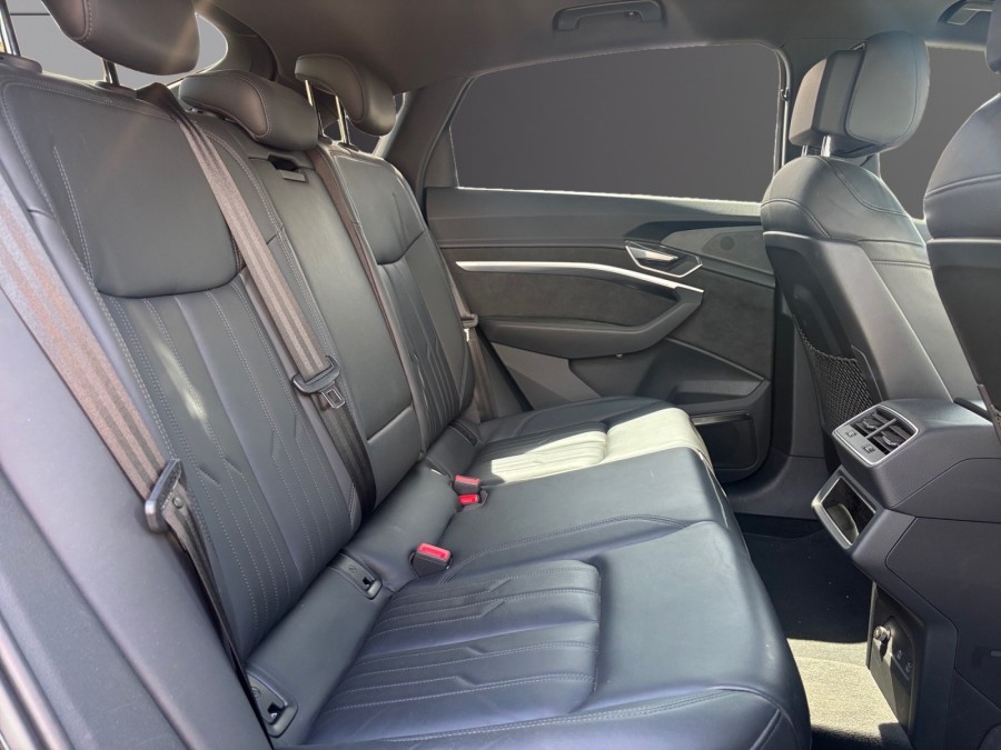 AUDI d'occasion E-TRON SPORTBACK SPORTBACK 55 QUATTRO de 2020 Frejus