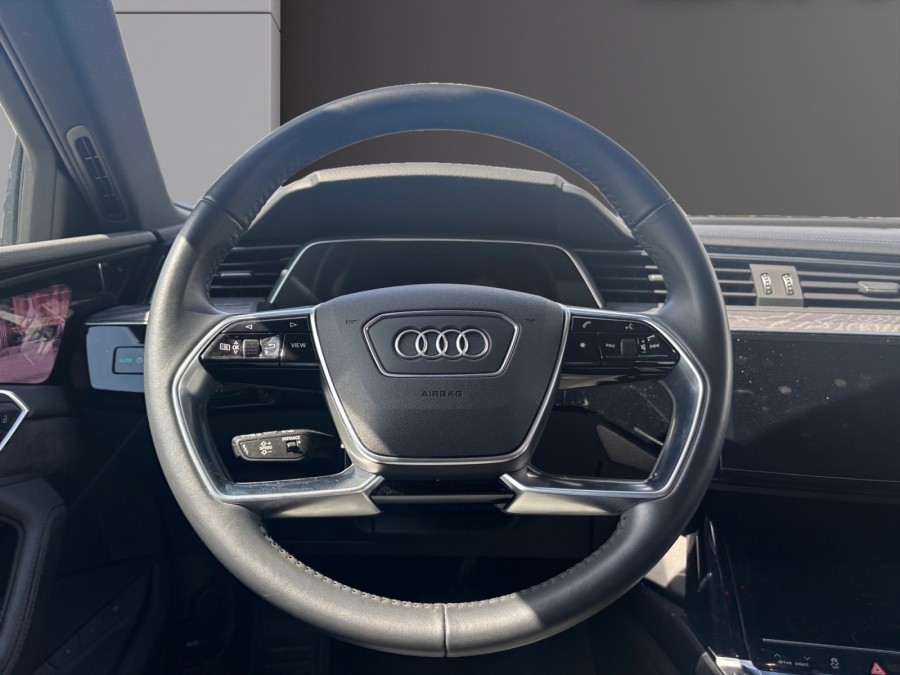 AUDI d'occasion E-TRON SPORTBACK SPORTBACK 55 QUATTRO de 2020 Frejus