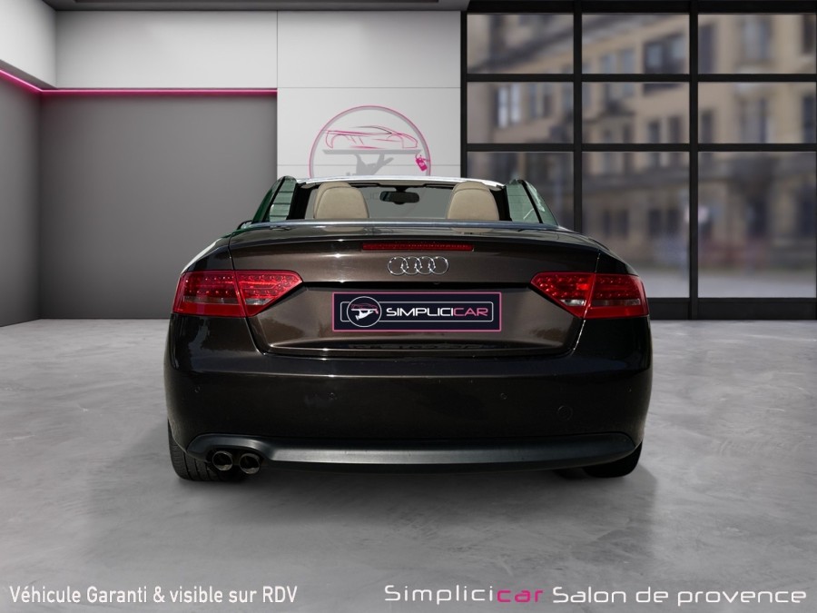 AUDI d'occasion A5 DECAPOTABLE 2.0 TDI 177 AMBIENTE de 2009 Salon de