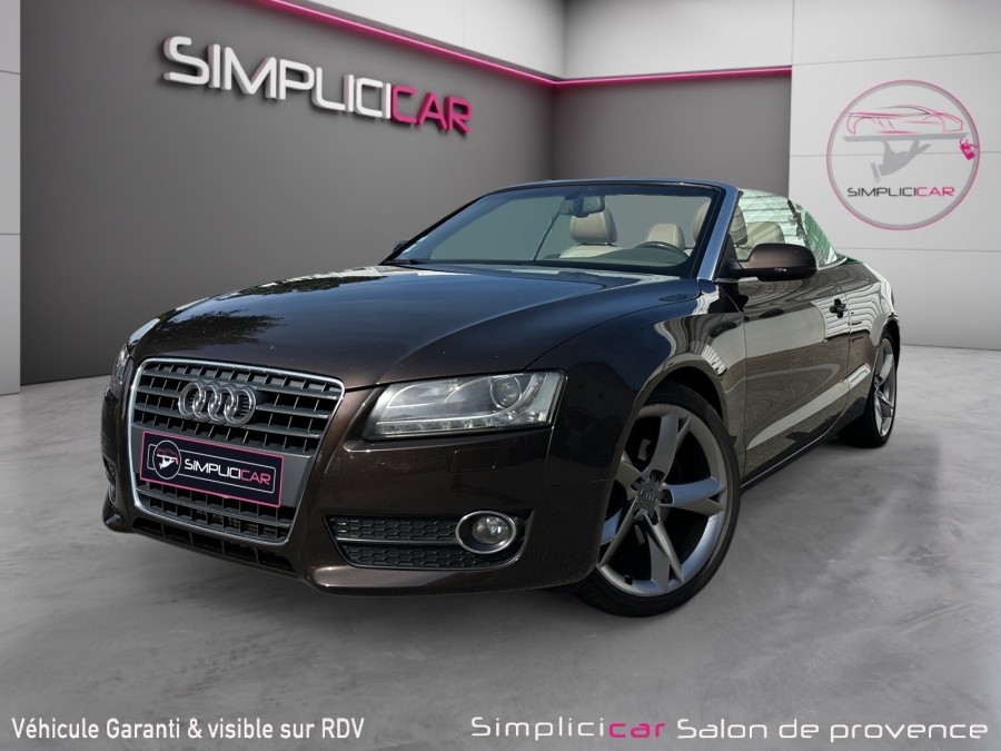 AUDI d'occasion A5 DECAPOTABLE 2.0 TDI 177 AMBIENTE de 2009 Salon de