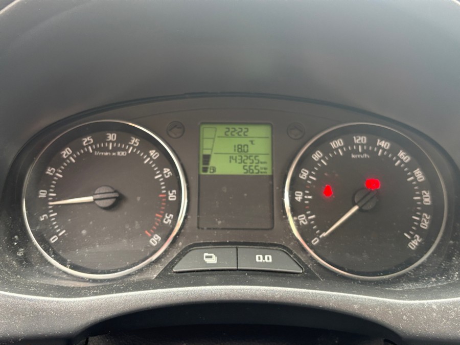 SKODA d'occasion FABIA II 1.4 TDI 90 AMBITION de 2013 Méry Sur Oise