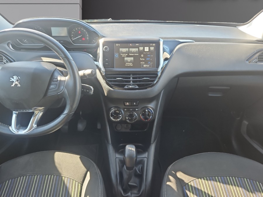 PEUGEOT d'occasion 208 I 1.2 PURE TECH 82 ALLURE de 2015 Evreux (27)﻿