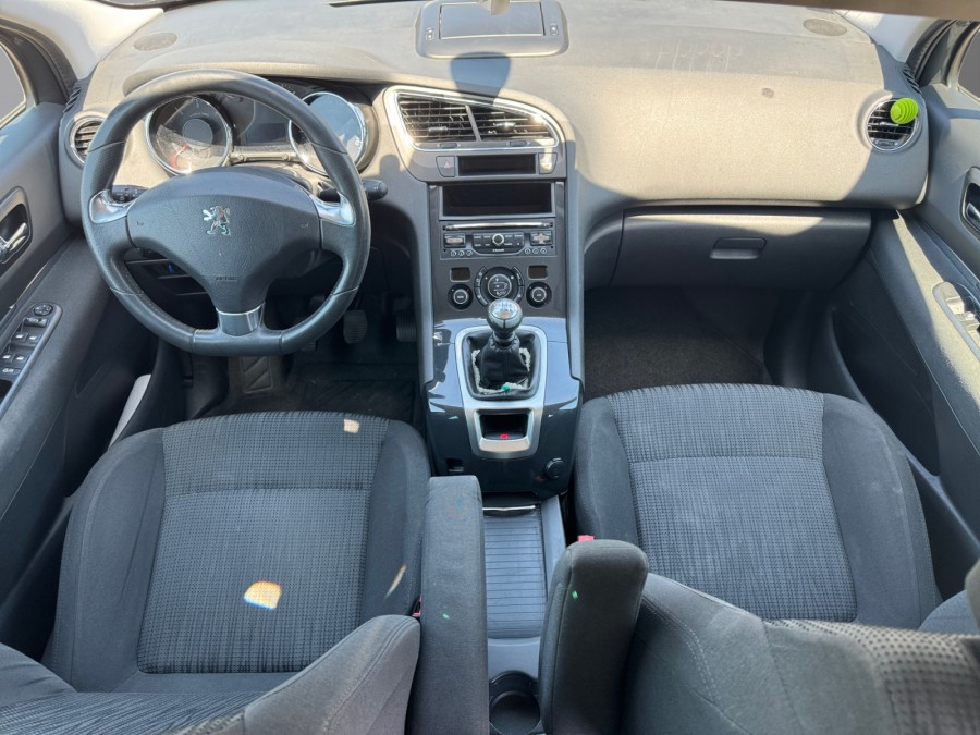 PEUGEOT d'occasion 5008 1.6 HDI 115 ACCESS de 2013 Limoges (87)﻿