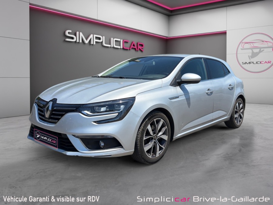 RENAULT d'occasion MEGANE IV BERLINE BICORPS TROIS OU CINQ PORTES 1.5