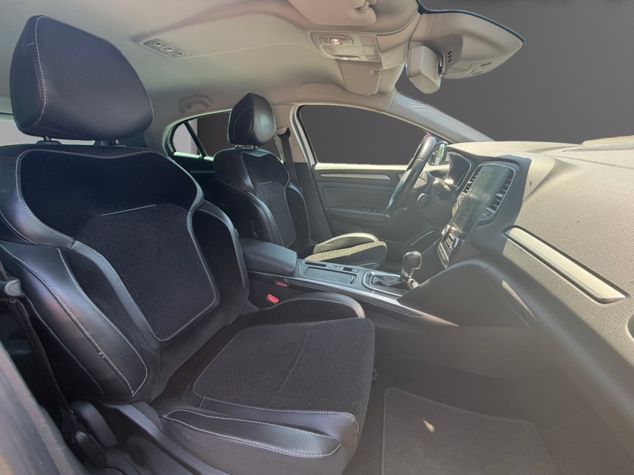 RENAULT d'occasion MEGANE IV BERLINE BICORPS TROIS OU CINQ PORTES 1.5