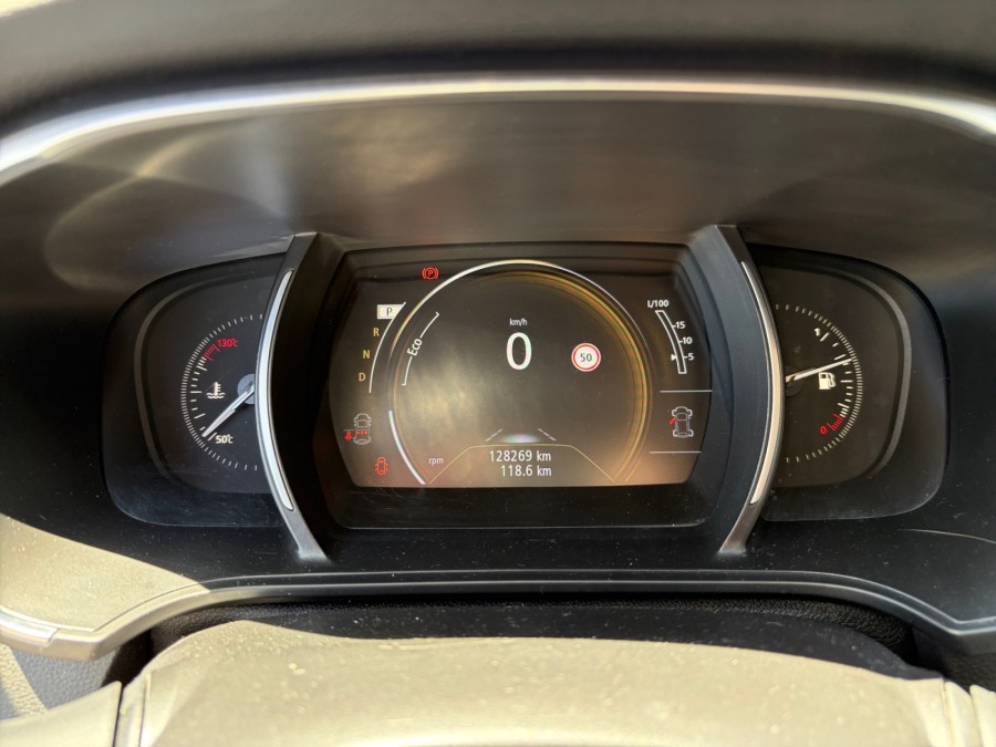 RENAULT d'occasion MEGANE IV BERLINE BICORPS TROIS OU CINQ PORTES 1.5