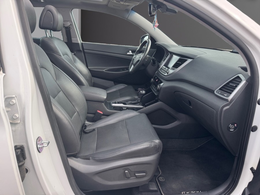 HYUNDAI d'occasion TUCSON 1.7 CRDI 141 INTUITIVE DCT de 2017 Troyes