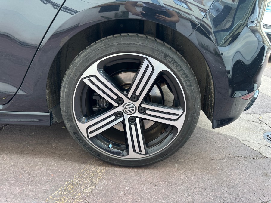 VOLKSWAGEN d'occasion GOLF VII 2.0 TSI 300 R 4MOTION DSG de 2015 Le