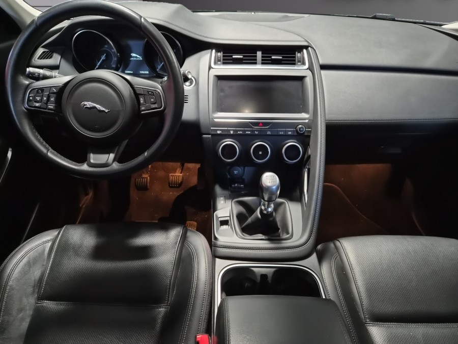 JAGUAR d'occasion E-PACE D150 FWD R-DYNAMIC SE de 2019 Fontainebleau
