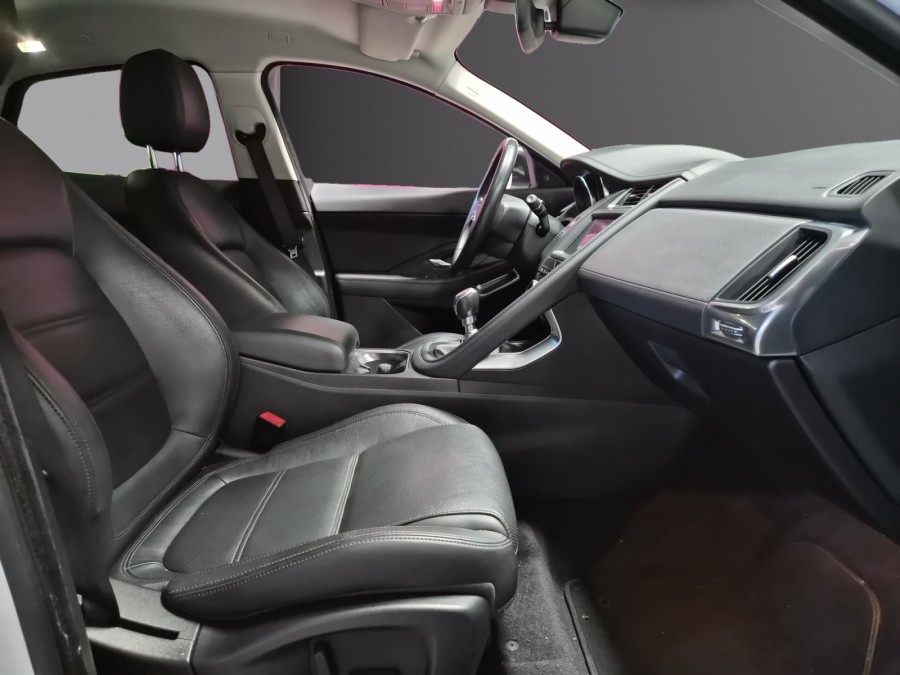 JAGUAR d'occasion E-PACE D150 FWD R-DYNAMIC SE de 2019 Fontainebleau