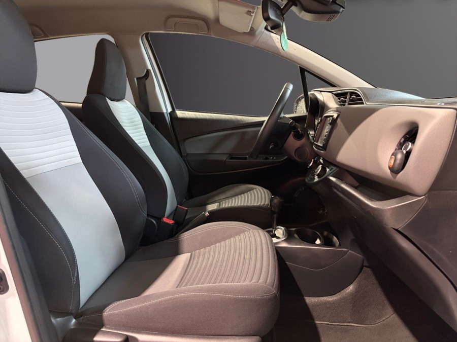 TOYOTA d'occasion YARIS 100H DYNAMIC BUSINESS de 2019 Fontainebleau
