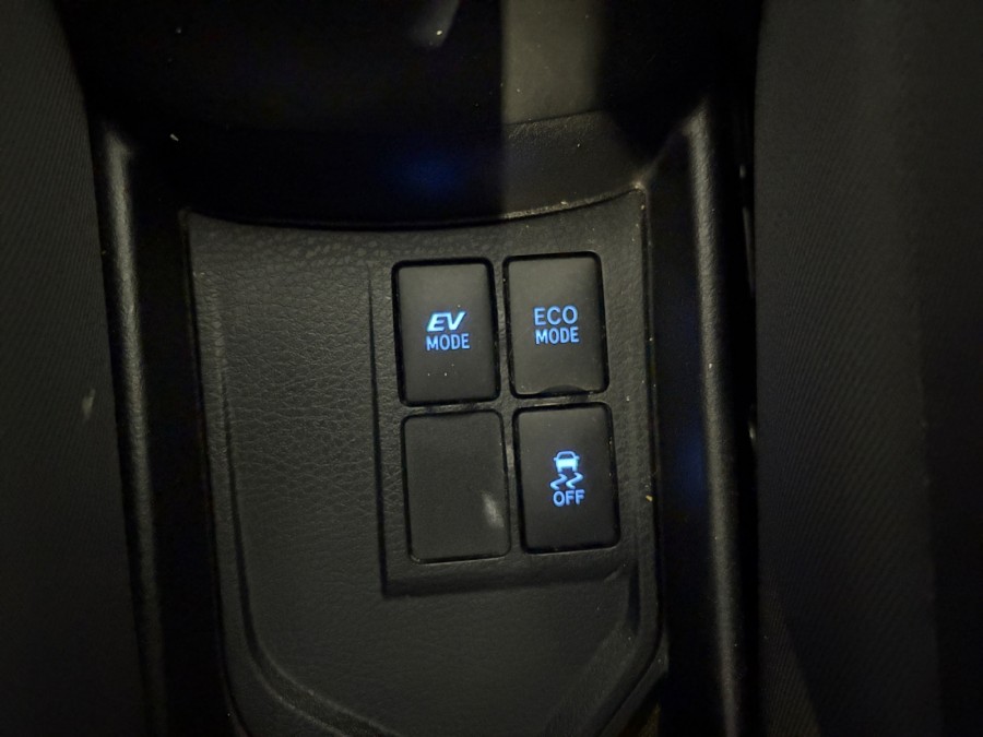 TOYOTA d'occasion YARIS 100H DYNAMIC BUSINESS de 2019 Fontainebleau