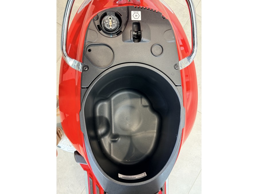 PIAGGIO d'occasion ELETT.70 RED 45 de 2023 St Jean du Cardonnay (76)﻿