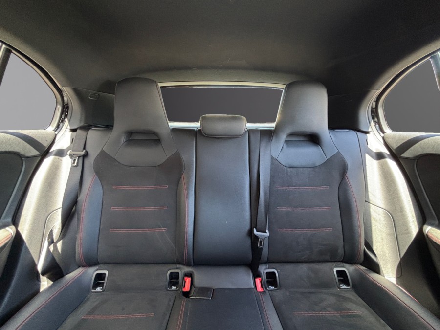 MERCEDES d'occasion CLASSE A A180 D AMG LINE 7G-DCT de 2020 Genevois