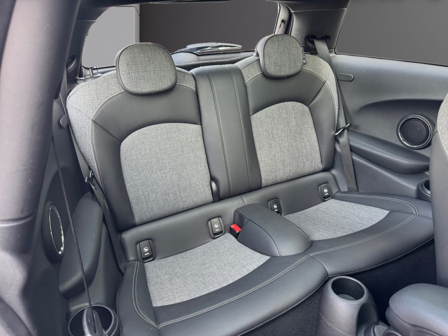 MINI d'occasion MINI ONE 102 Heddon Street BA de 2018 Genevois (74)﻿