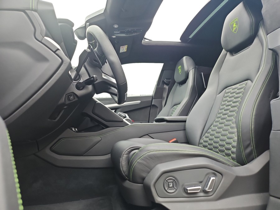 LAMBORGHINI d'occasion URUS 4.0 V8 de 2020 Orgeval Verneuil (78)﻿