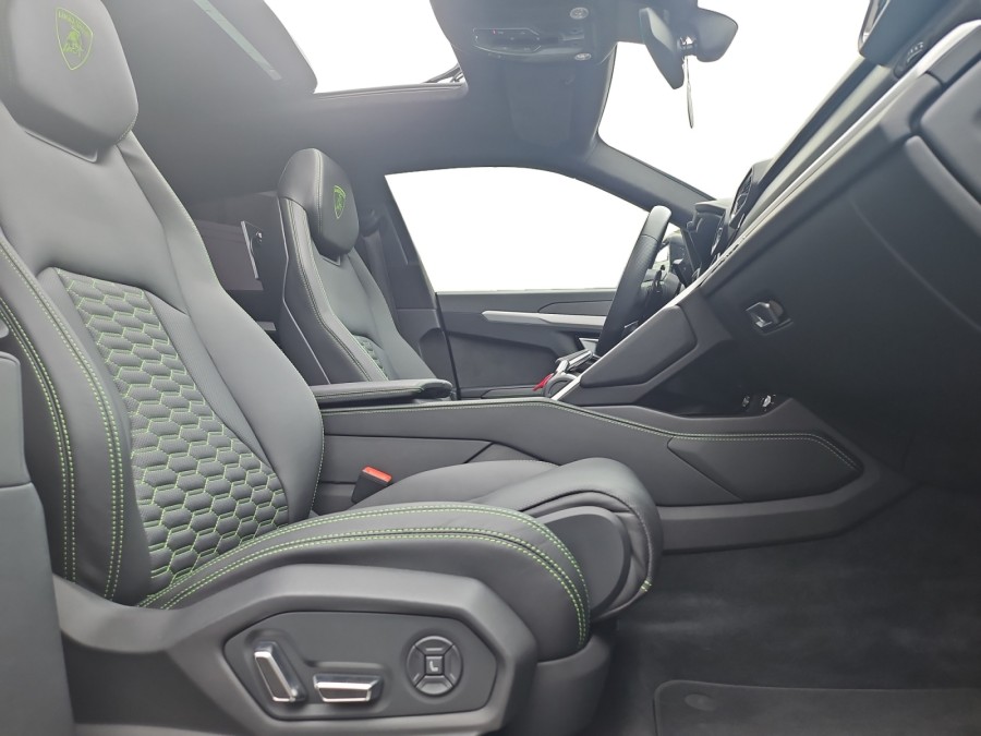 LAMBORGHINI d'occasion URUS 4.0 V8 de 2020 Orgeval Verneuil (78)﻿
