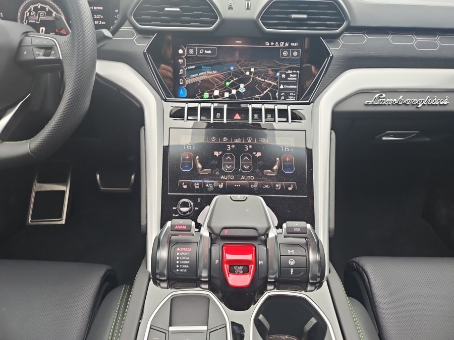 LAMBORGHINI d'occasion URUS 4.0 V8 de 2020 Orgeval Verneuil (78)﻿