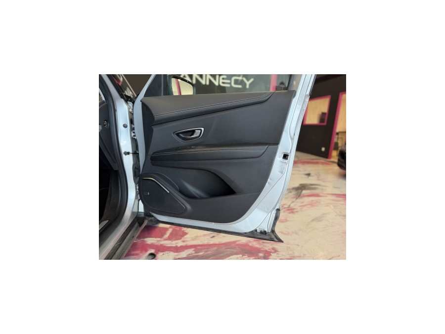 RENAULT d'occasion SCÉNIC IV 1.3 TCE 160 INITIALE PARIS EDC de 2018