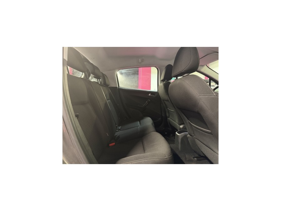 PEUGEOT d'occasion 208 I 1.2 PURE TECH 82 STYLE de 2018 Villebon Sur
