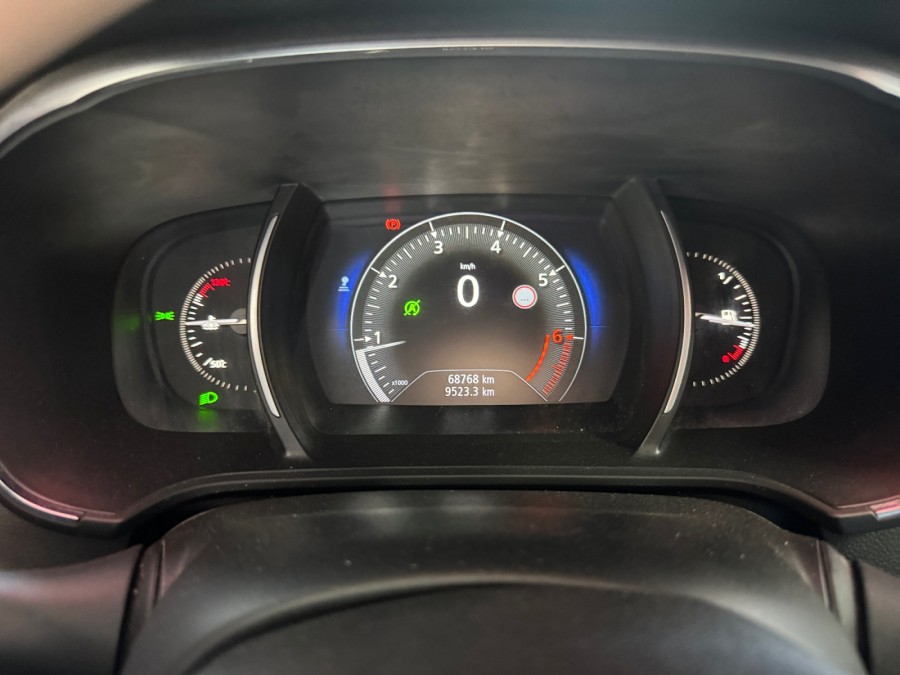 RENAULT d'occasion MEGANE IV BERLINE BICORPS TROIS OU CINQ PORTES TCE