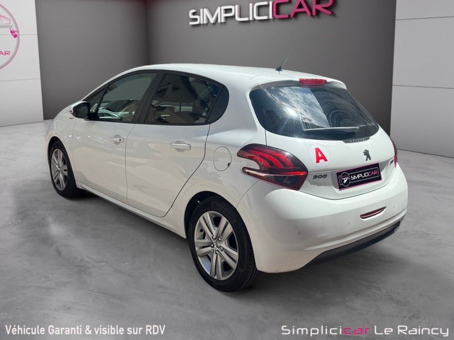 PEUGEOT d'occasion 208 I 1.2 PURE TECH 82 STYLE de 2017 Le Raincy
