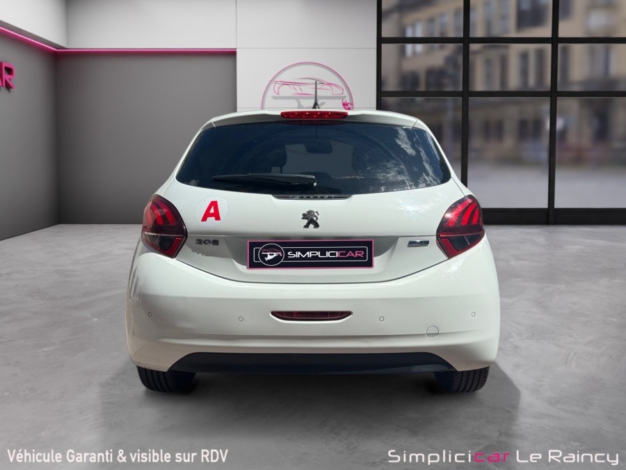 PEUGEOT d'occasion 208 I 1.2 PURE TECH 82 STYLE de 2017 Le Raincy