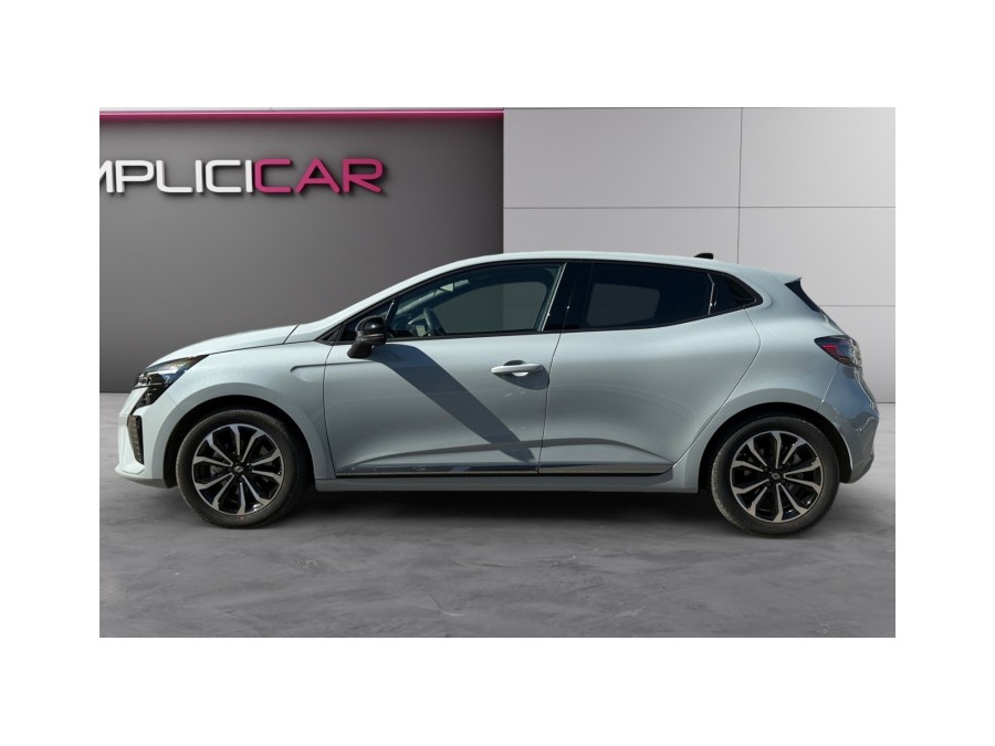 RENAULT d'occasion CLIO 1.6 E-TECH 145 TECHNO de 2025 La Ciotat (13)﻿