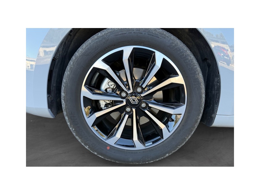 RENAULT d'occasion CLIO 1.6 E-TECH 145 TECHNO de 2025 La Ciotat (13)﻿