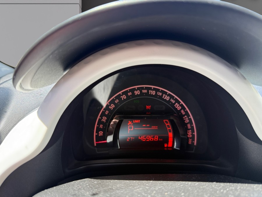 RENAULT d'occasion TWINGO III 1.0 SCE 70 RED NIGHT EDC de 2018 Vannes