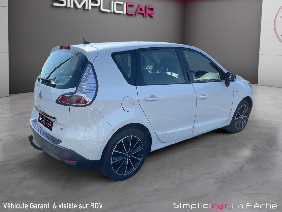 RENAULT d'occasion SCENIC III 1.5 DCI 110 BOSE de 2012 La Flèche (72)﻿