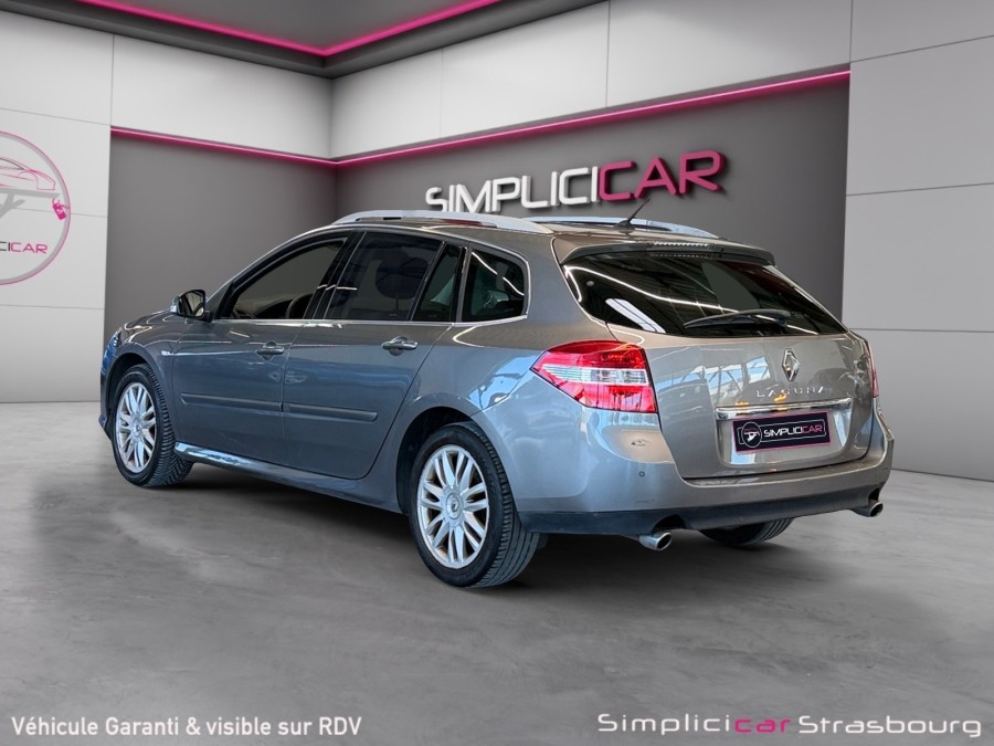 RENAULT d'occasion LAGUNA III GRANDTOUR 2.0 DCI 150 CELSIUM de 2010