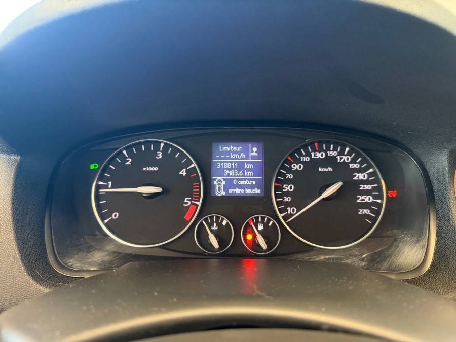 RENAULT d'occasion LAGUNA III GRANDTOUR 2.0 DCI 150 CELSIUM de 2010