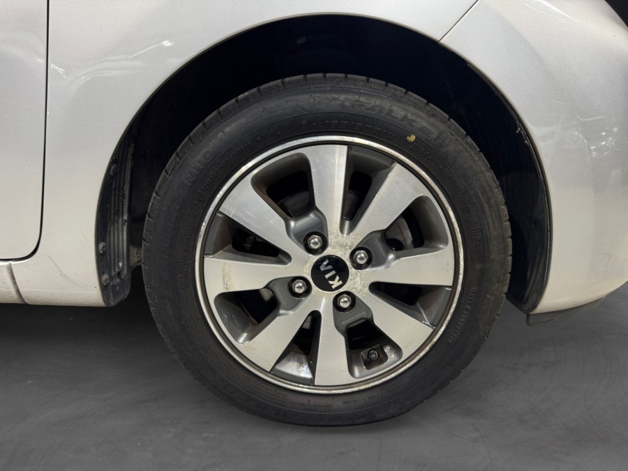 KIA d'occasion PICANTO 1.0 67 de 2016 Narbonne (11)﻿