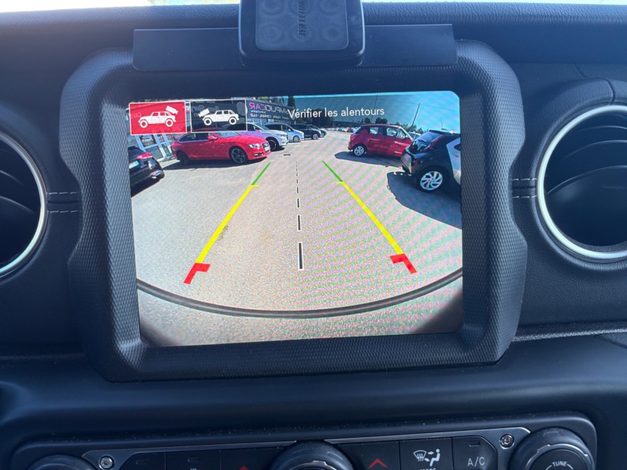 JEEP d'occasion WRANGLER IV UNLIMITED 2.0I T 380 4XE OVERLAND BA de