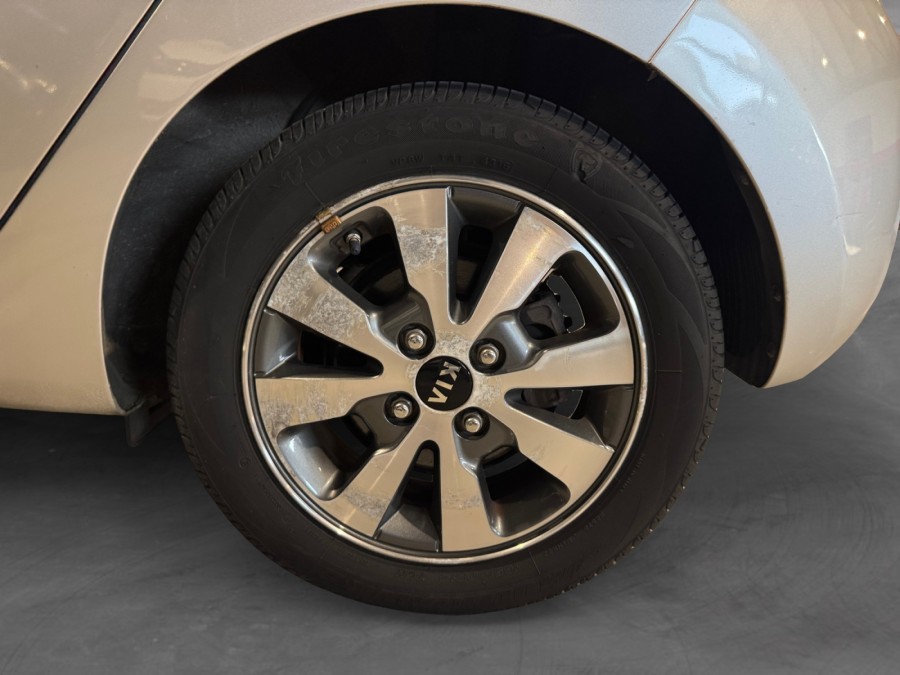 KIA d'occasion PICANTO 1.0 67 de 2016 Narbonne (11)﻿