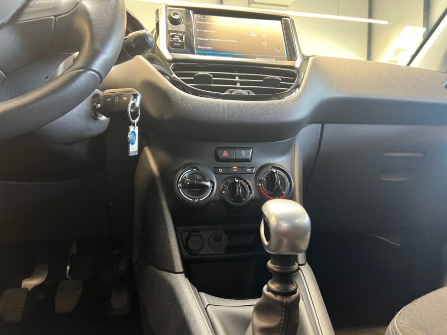 PEUGEOT d'occasion 208 I 1.6 HDI 100 ALLURE BUSINESS de 2019