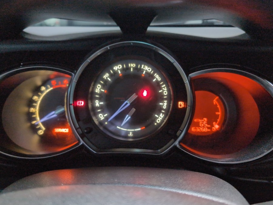 CITROEN d'occasion DS3 1.6 E-HDI 90 SO CHIC de 2012 Brest (29)﻿