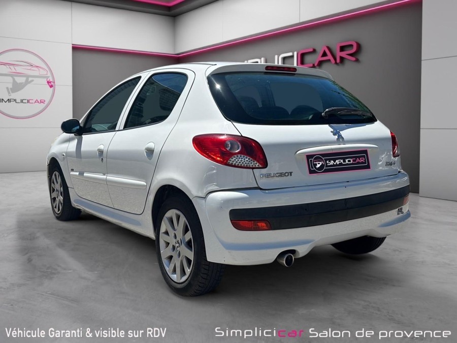 PEUGEOT d'occasion 206 + 1.4 HDI 70 ACCESS de 2011 Salon de Provence