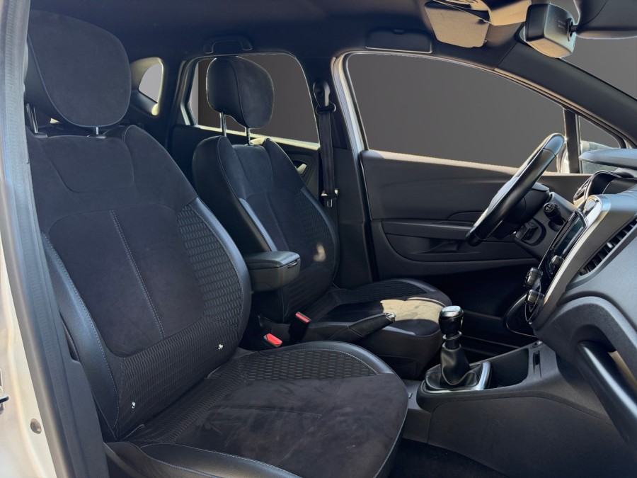 RENAULT d'occasion CAPTUR I 1.3 TCE 150 cv S-EDITION de 2018 Vauvert