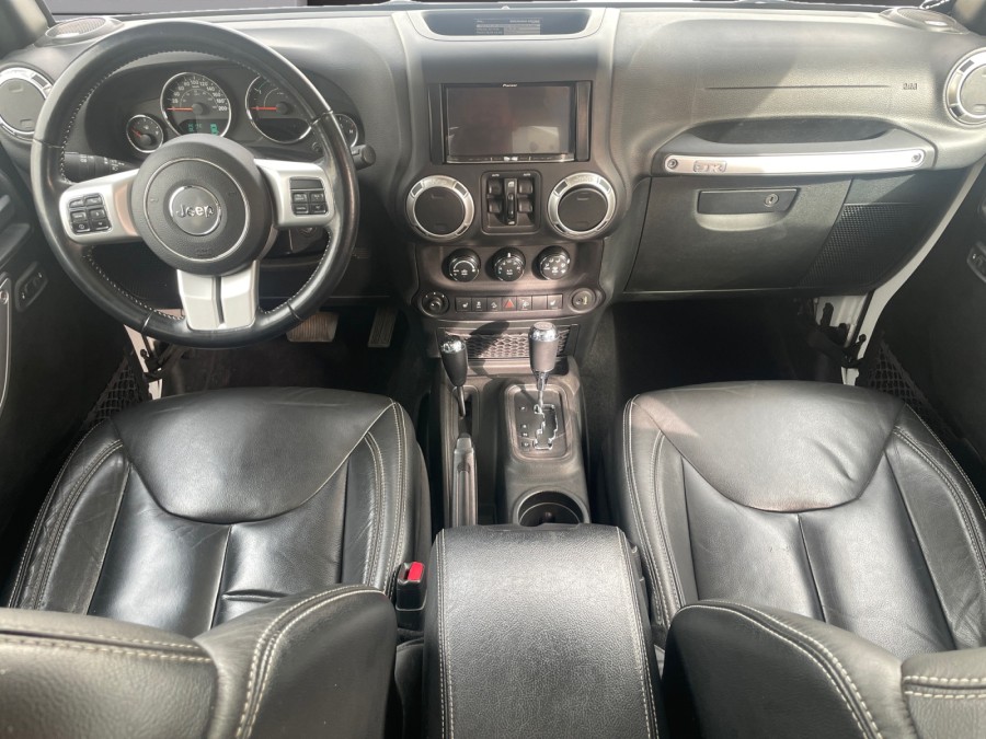 JEEP d'occasion WRANGLER UNLIMITED 2.8 CRD 200 SPORT BA de 2018 Royan