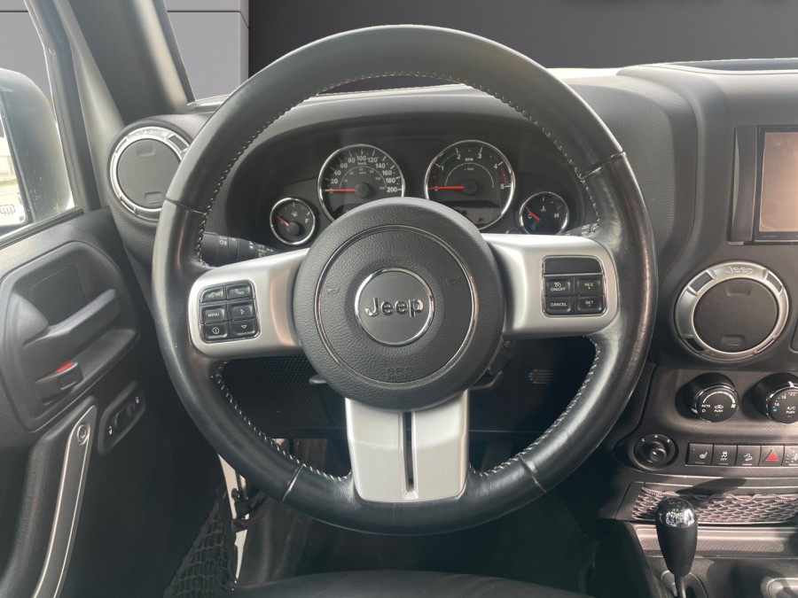 JEEP d'occasion WRANGLER UNLIMITED 2.8 CRD 200 SPORT BA de 2018 Royan