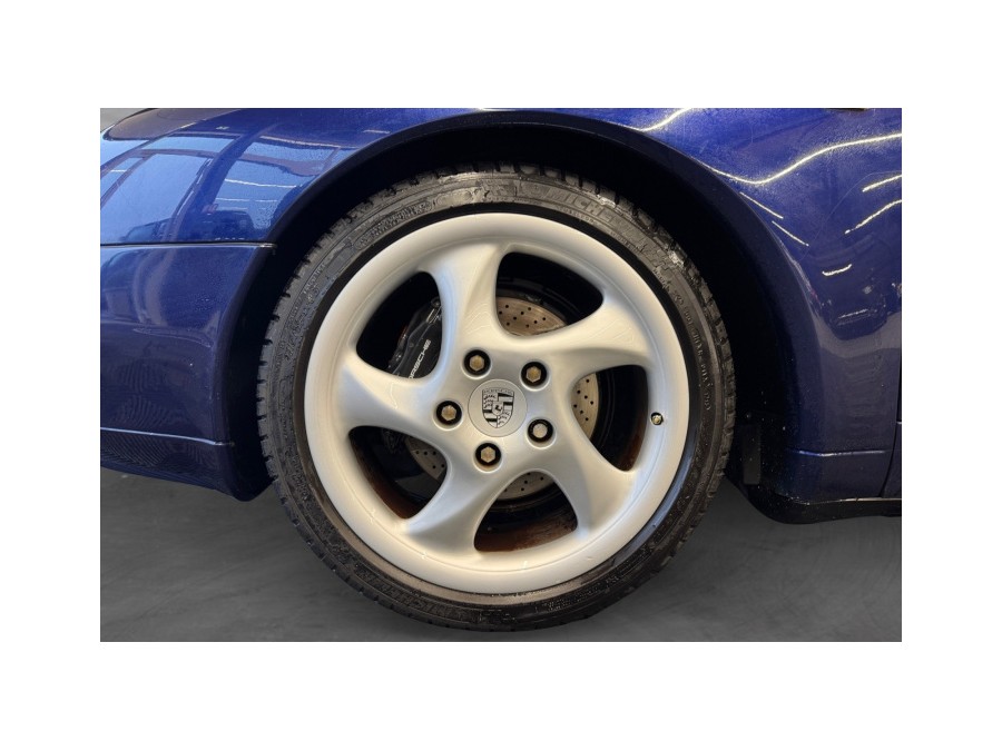 PORSCHE d'occasion 911 DECAPOTABLE 911 Cabriolet Carrera de 1995 Pau