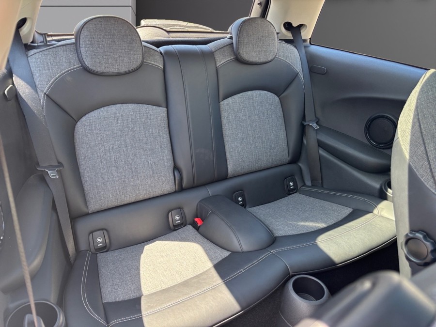 MINI d'occasion MINI ONE 102 de 2016 Frejus (83)﻿