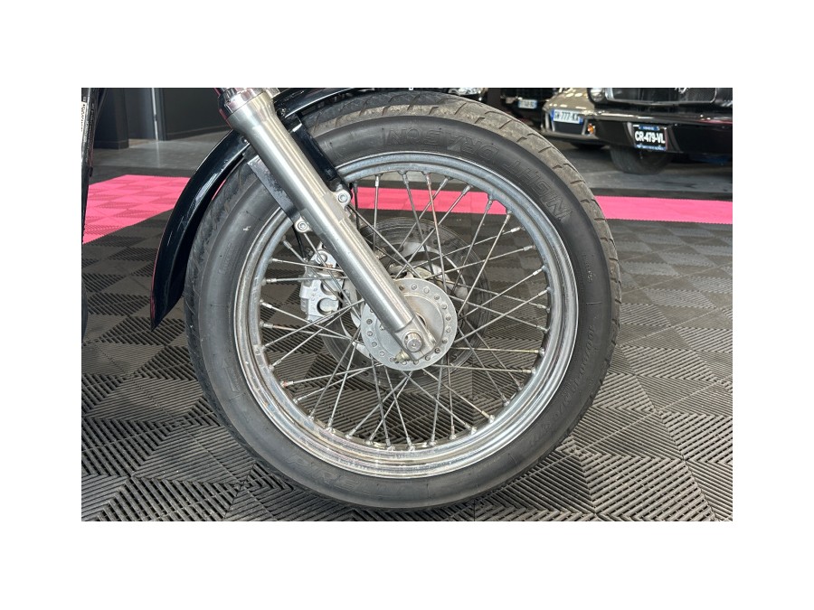 HARLEY DAVIDSON d'occasion XLH883 sportster de 2005 Aix Les Bains