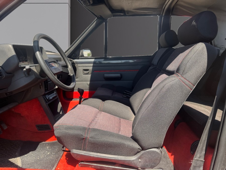 PEUGEOT d'occasion 205 I DECAPOTABLE CTI de 1986 Beaune (21)﻿