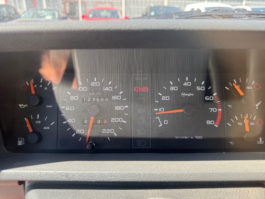 PEUGEOT d'occasion 205 I DECAPOTABLE CTI de 1986 Beaune (21)﻿