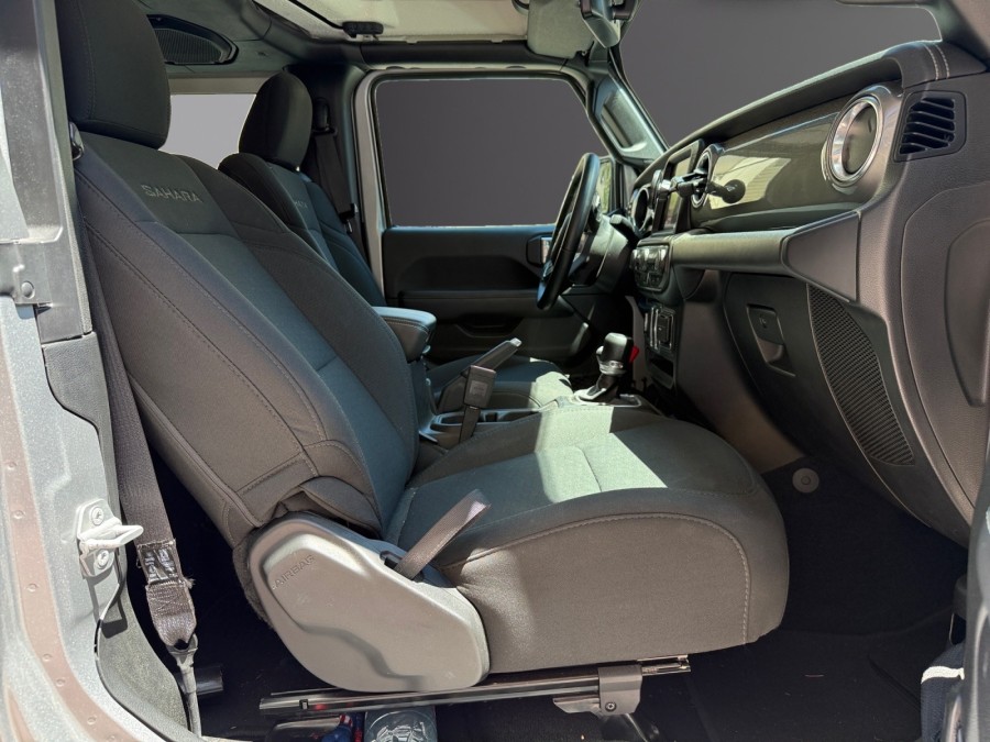 JEEP d'occasion WRANGLER IV 2.0I T 272 SPORT BVA de 2019 Cannes (06)﻿