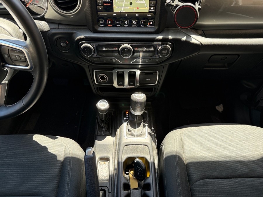 JEEP d'occasion WRANGLER IV 2.0I T 272 SPORT BVA de 2019 Cannes (06)﻿